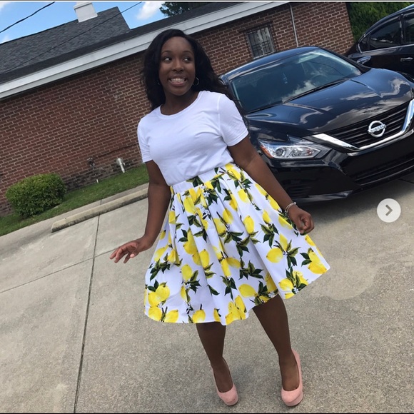 Lemon skirt - Picture 2 of 2